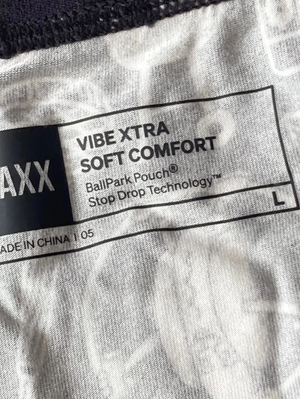 SAXX Vibe Xtra Soft Comfort Boxer Brief Mens Large L Bun Appetit Black NWT